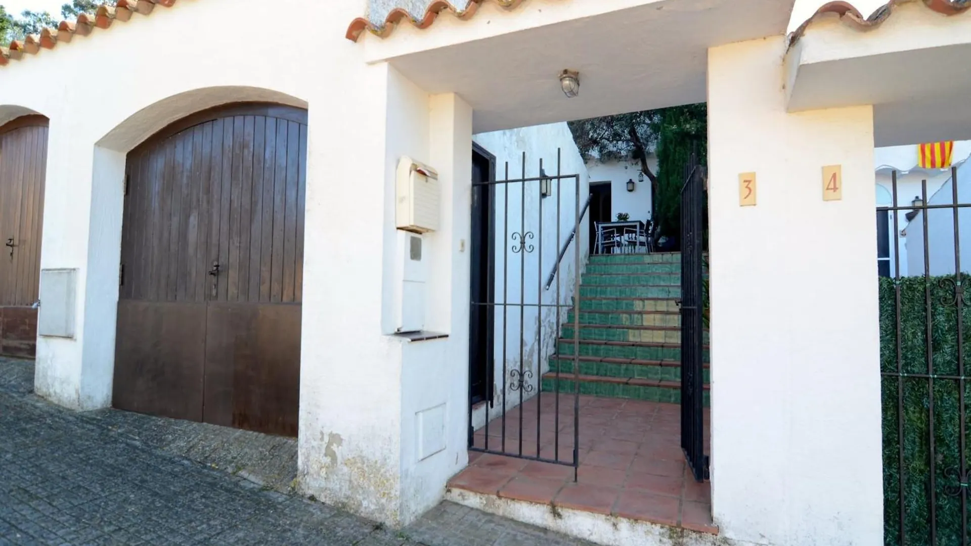 The House In Pals Has 3 Bedrooms Casa vacanze